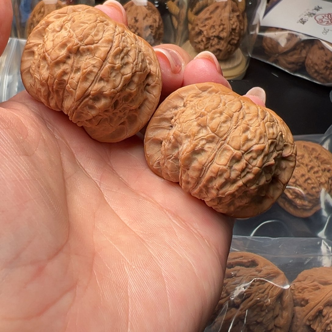 文玩核桃把件血麒麟42