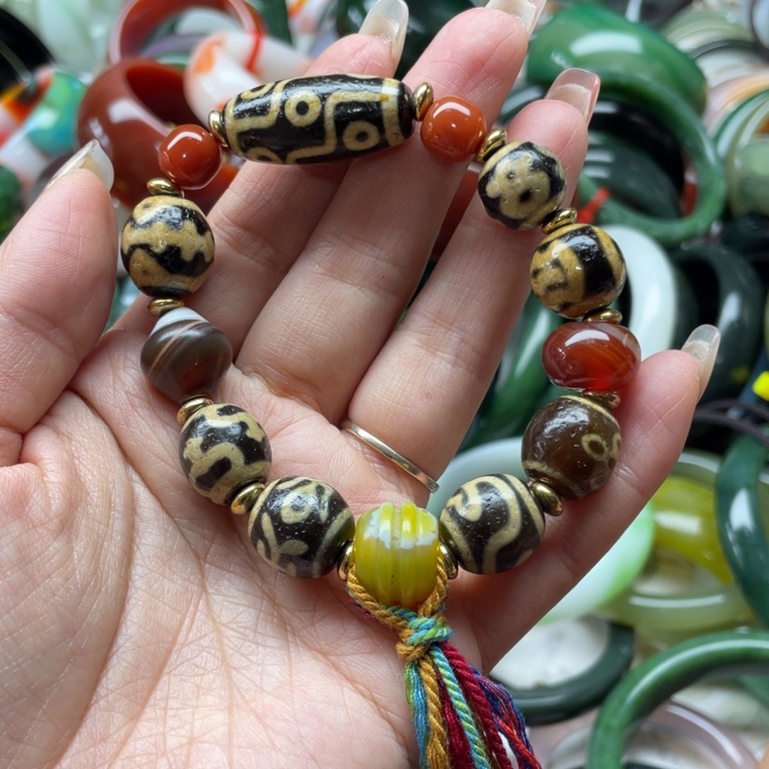 玛瑙/玉髓未镶嵌颈饰