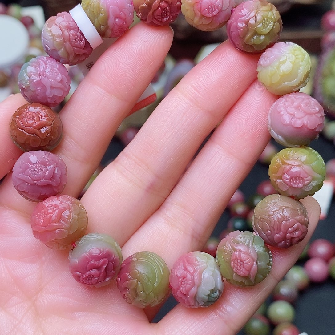 玛瑙/玉髓珠宝奇石未镶嵌用****0盐源玛瑙定制