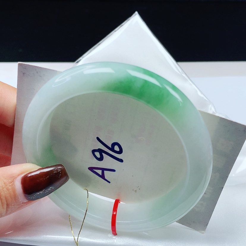 【闪购商品】翡翠手镯未镶嵌 正圈58