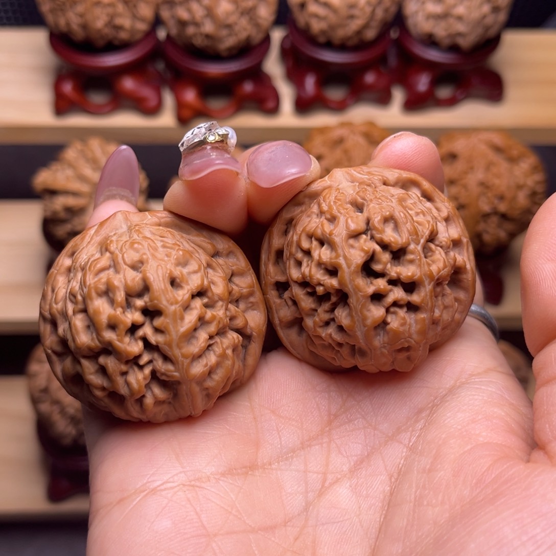 文玩核桃吊坠凤凰台