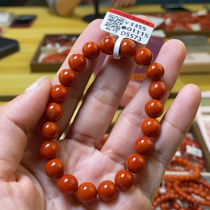 未镶嵌卡9+南红玛瑙