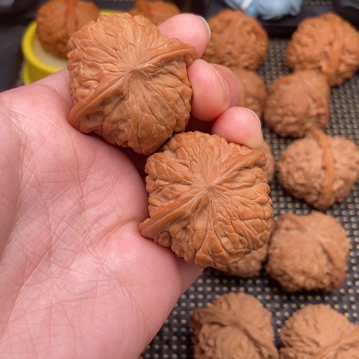 文玩核桃吊坠R****Z磨盘