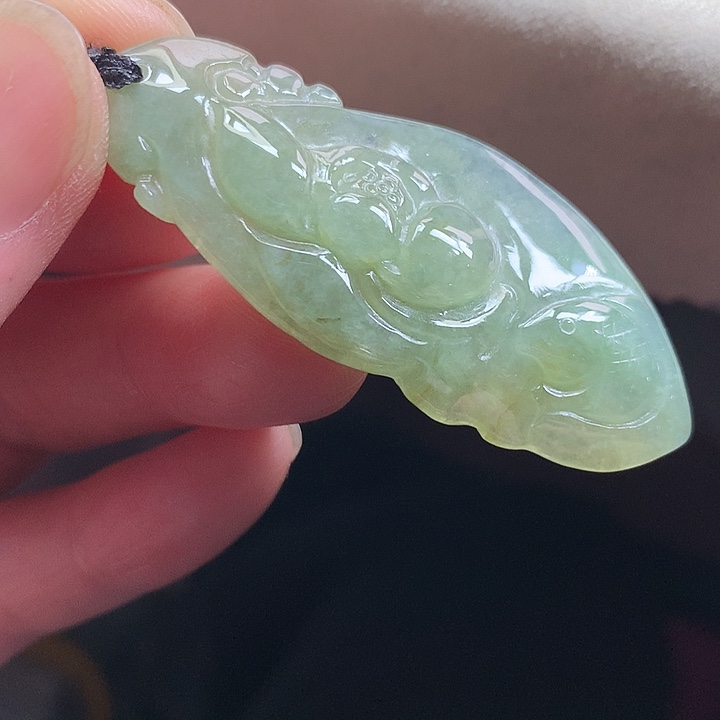 翡翠颈饰未镶嵌吊坠