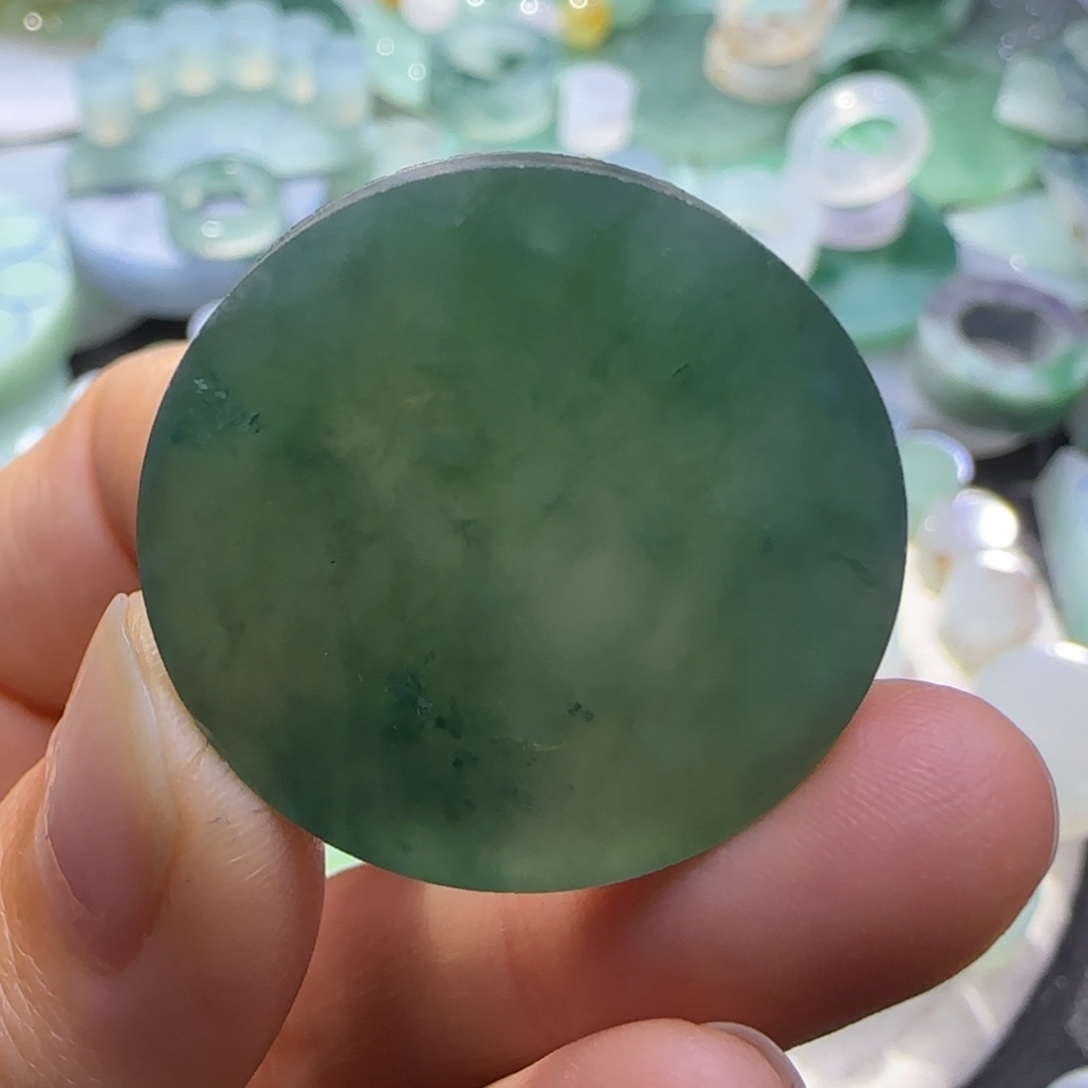 定制翡翠未镶嵌翡翠