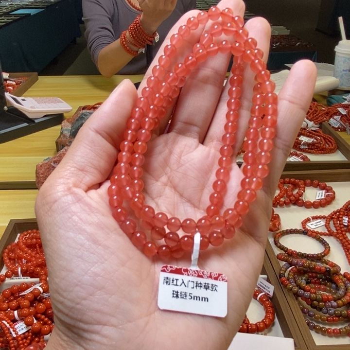 未镶嵌卡5+南红玛瑙