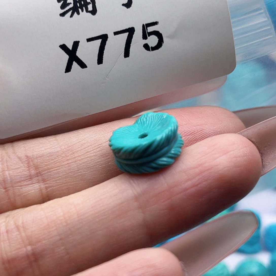 绿松石雕刻未镶嵌