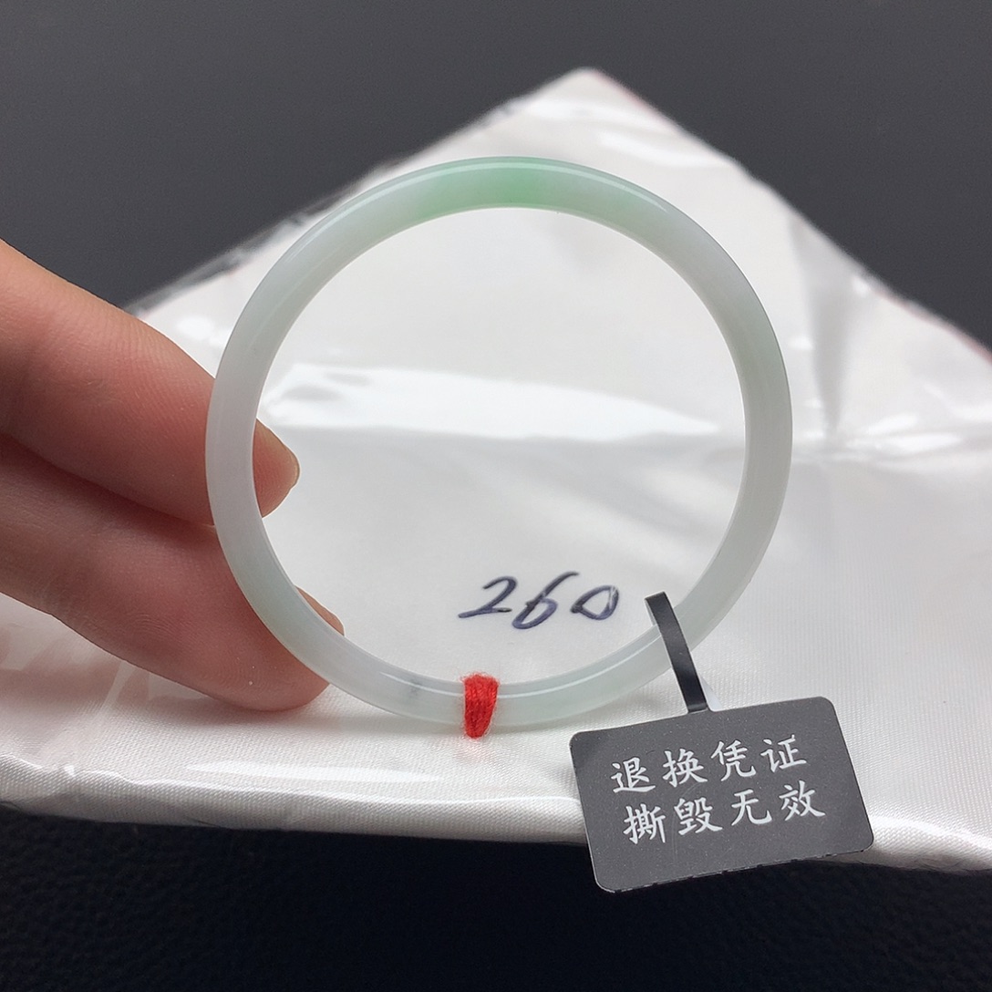 翡翠未镶嵌手镯46