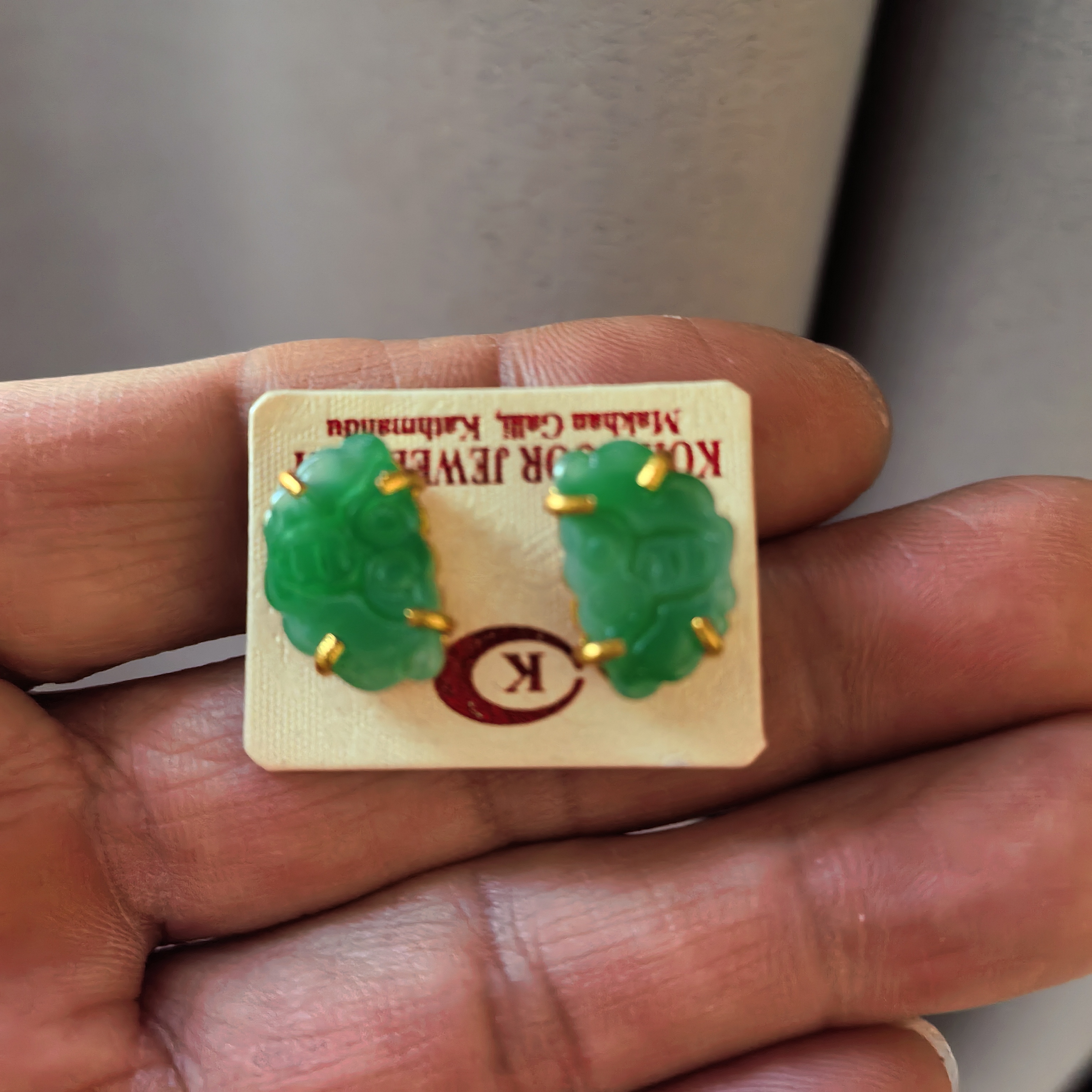 黄铜锆石耳饰 莫桑石绿色镶嵌冰透素款手工新款耳钉