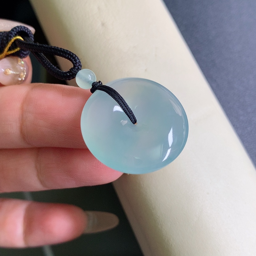 【闪购商品】翡翠颈饰未镶嵌扣子