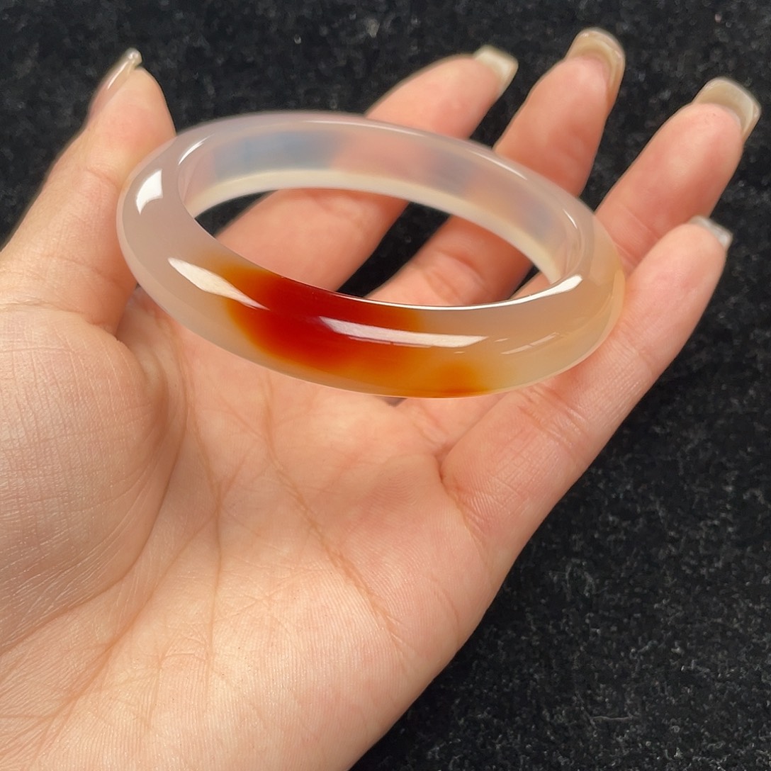 玛瑙/玉髓手镯未镶嵌小*玥