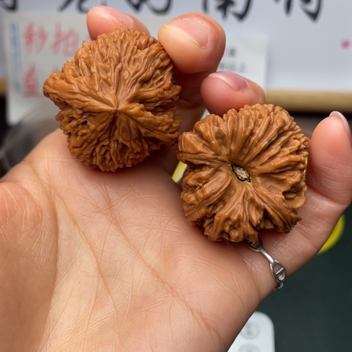 文玩核桃吊坠383941尺奥迪高炮顺风耳