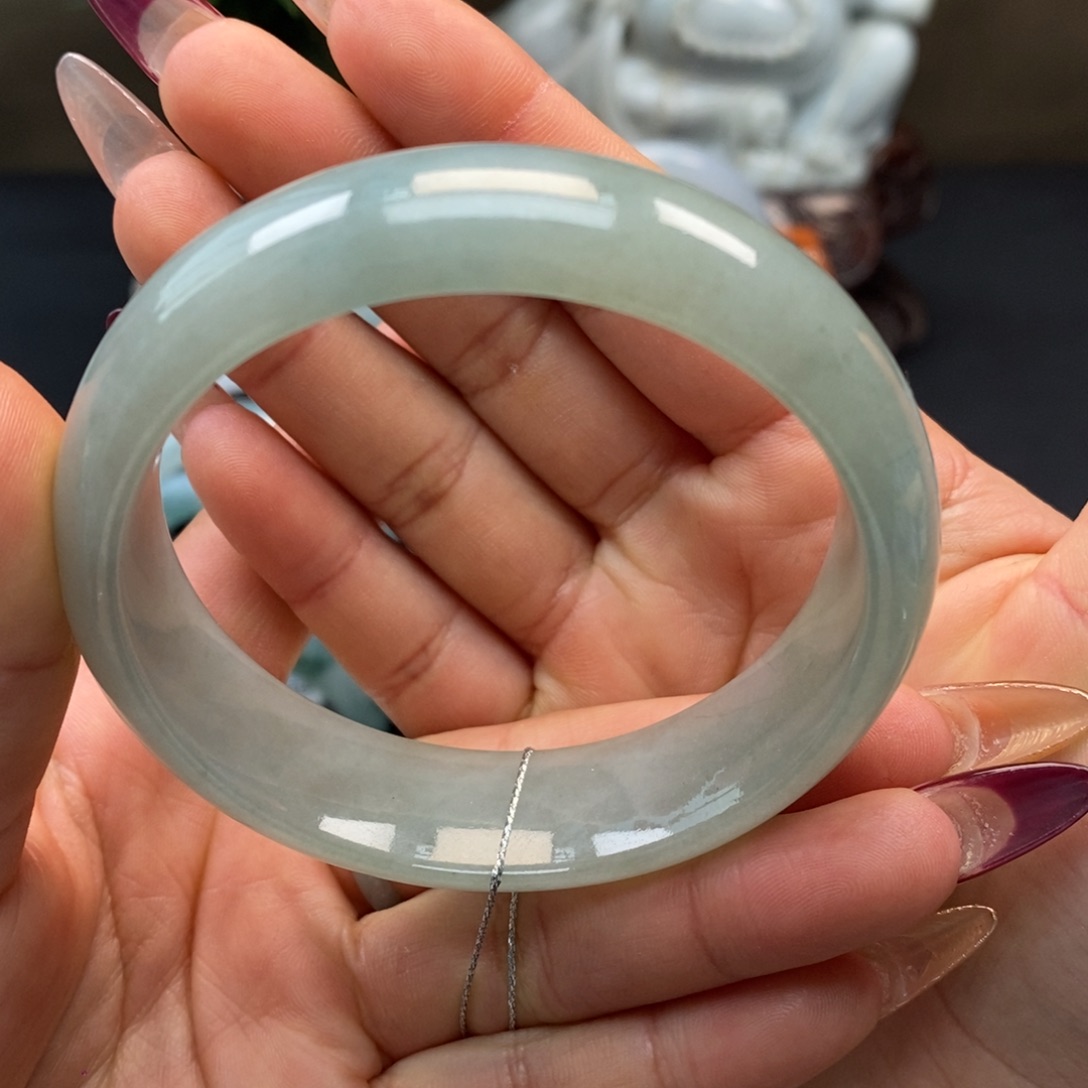 翡翠手镯未镶嵌天然