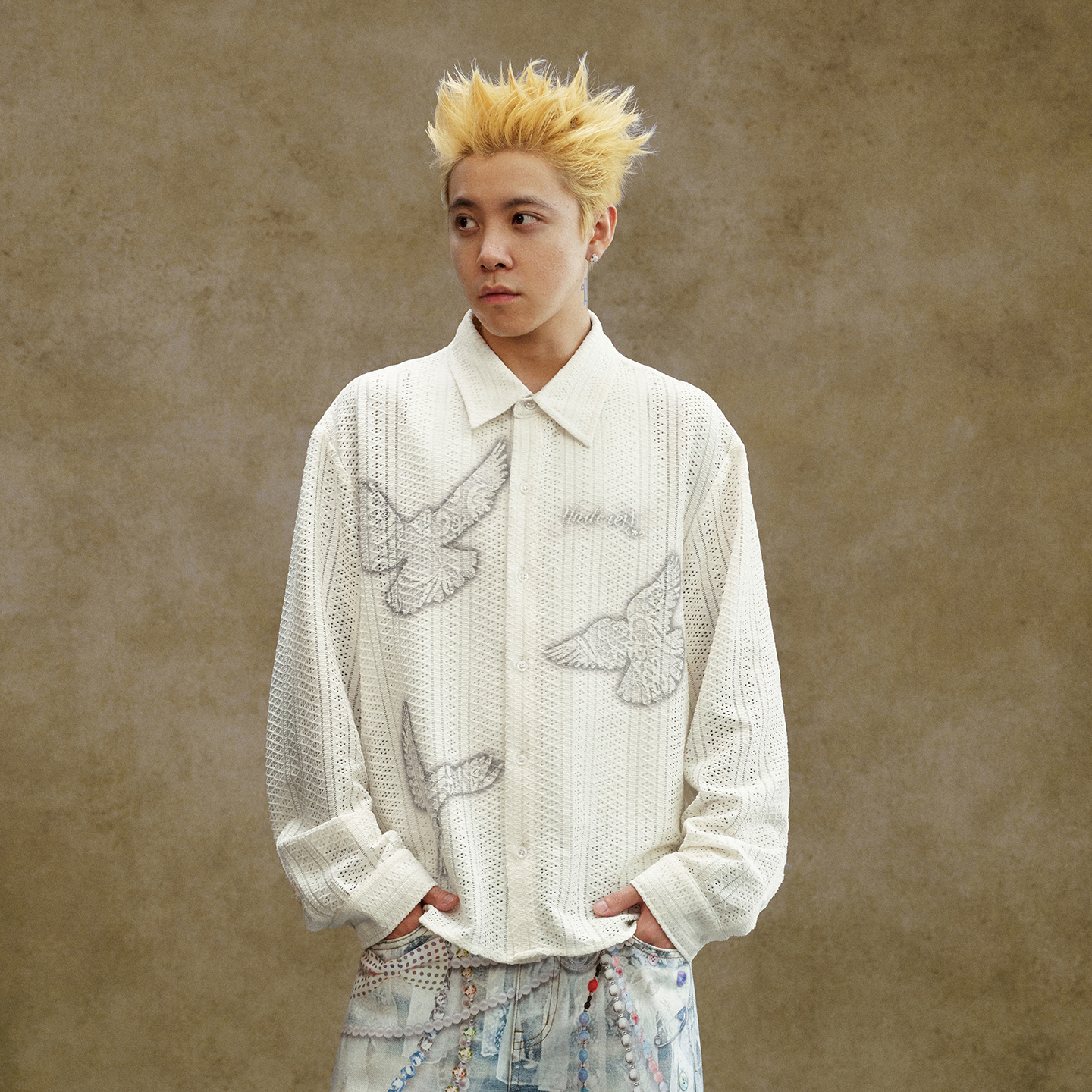 YADcrew亚德鲁春秋季幻影和平鸽镂空长袖衬衫小众时尚宽松休闲