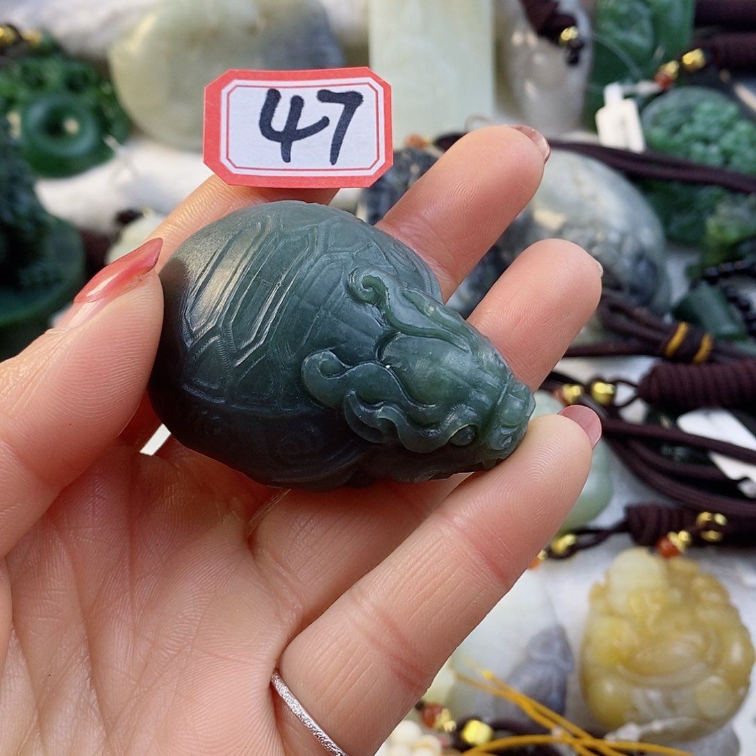 和田玉（糖玉）颈饰未镶嵌惦*