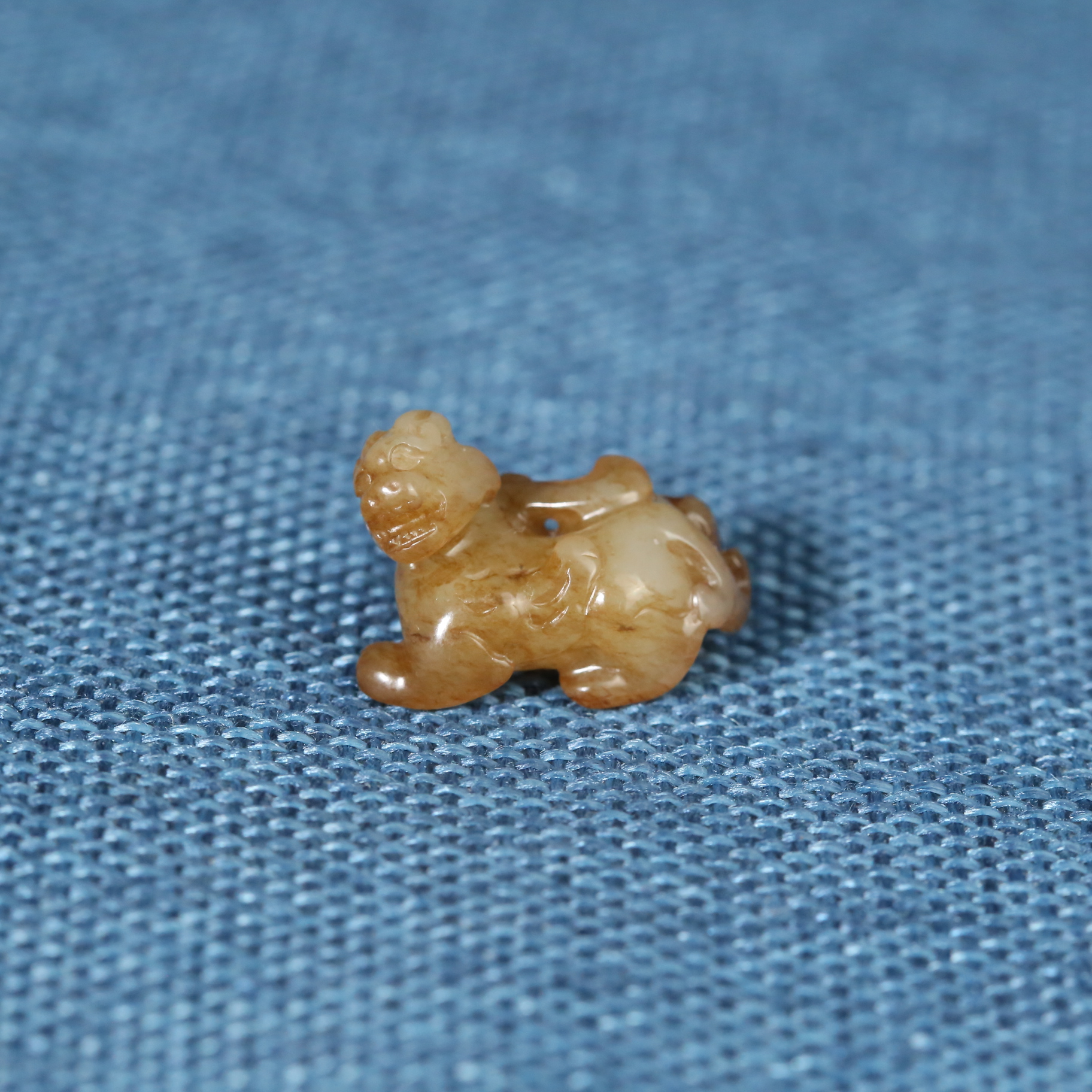 明代和田玉瑞兽勒子WDZC251028025