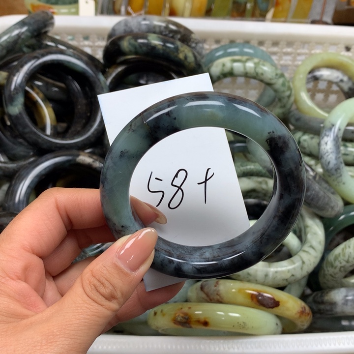 未镶嵌蛇纹石玉手镯