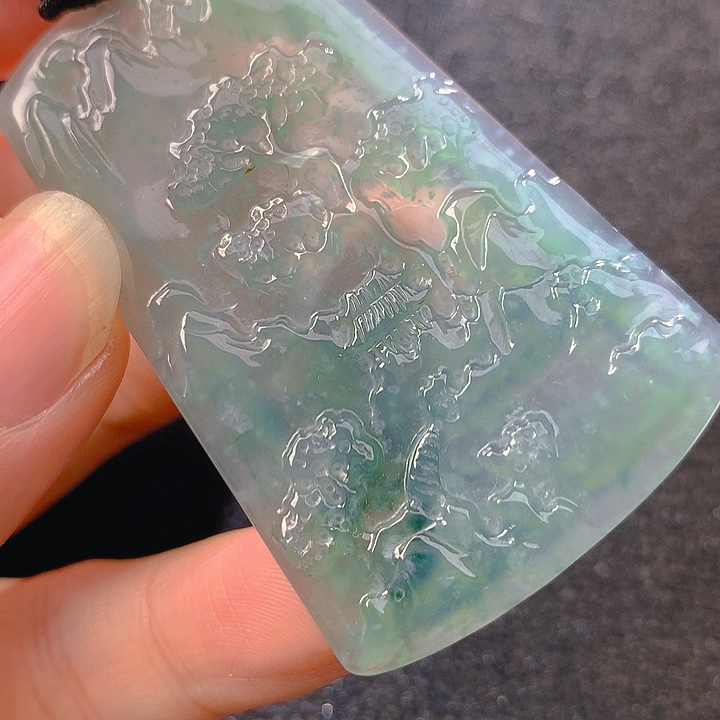 翡翠未镶嵌颈饰翡翠