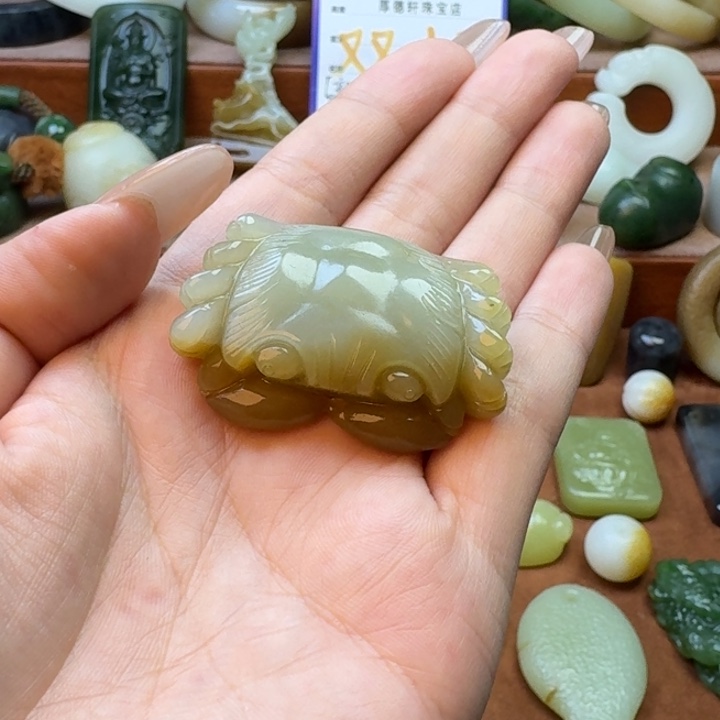 ****欣和田玉未镶嵌颈饰