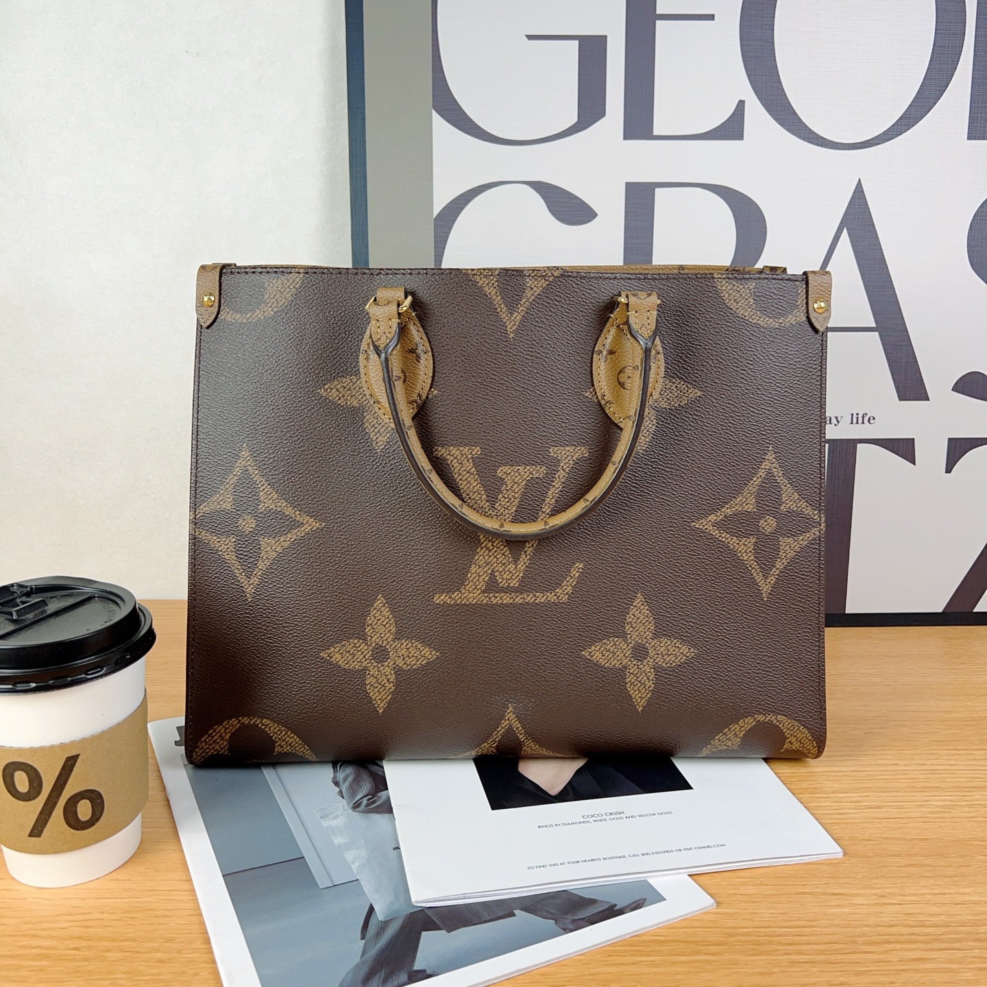 99新 LOUIS VUITTON PARIS onthego中号 芯片款 肩包