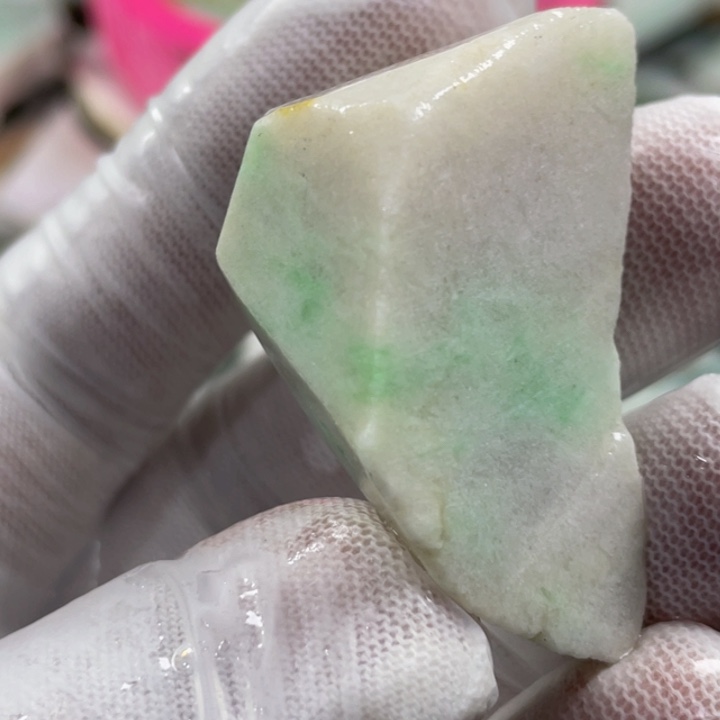 翡翠吊坠(不含链)未镶嵌天然翡翠边角料