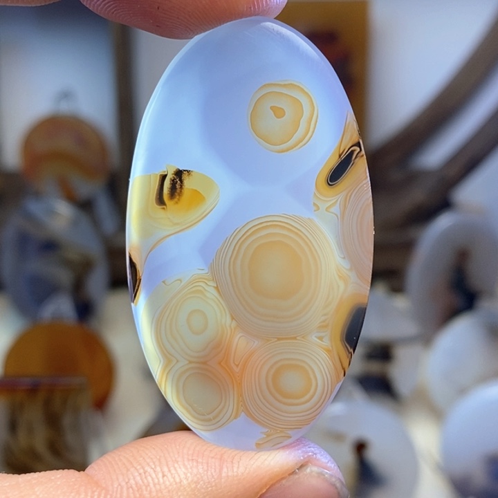 玛瑙/玉髓颈饰未镶嵌