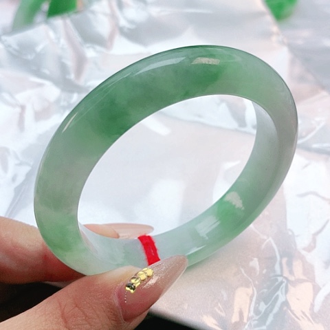 未镶嵌手镯翡翠2823