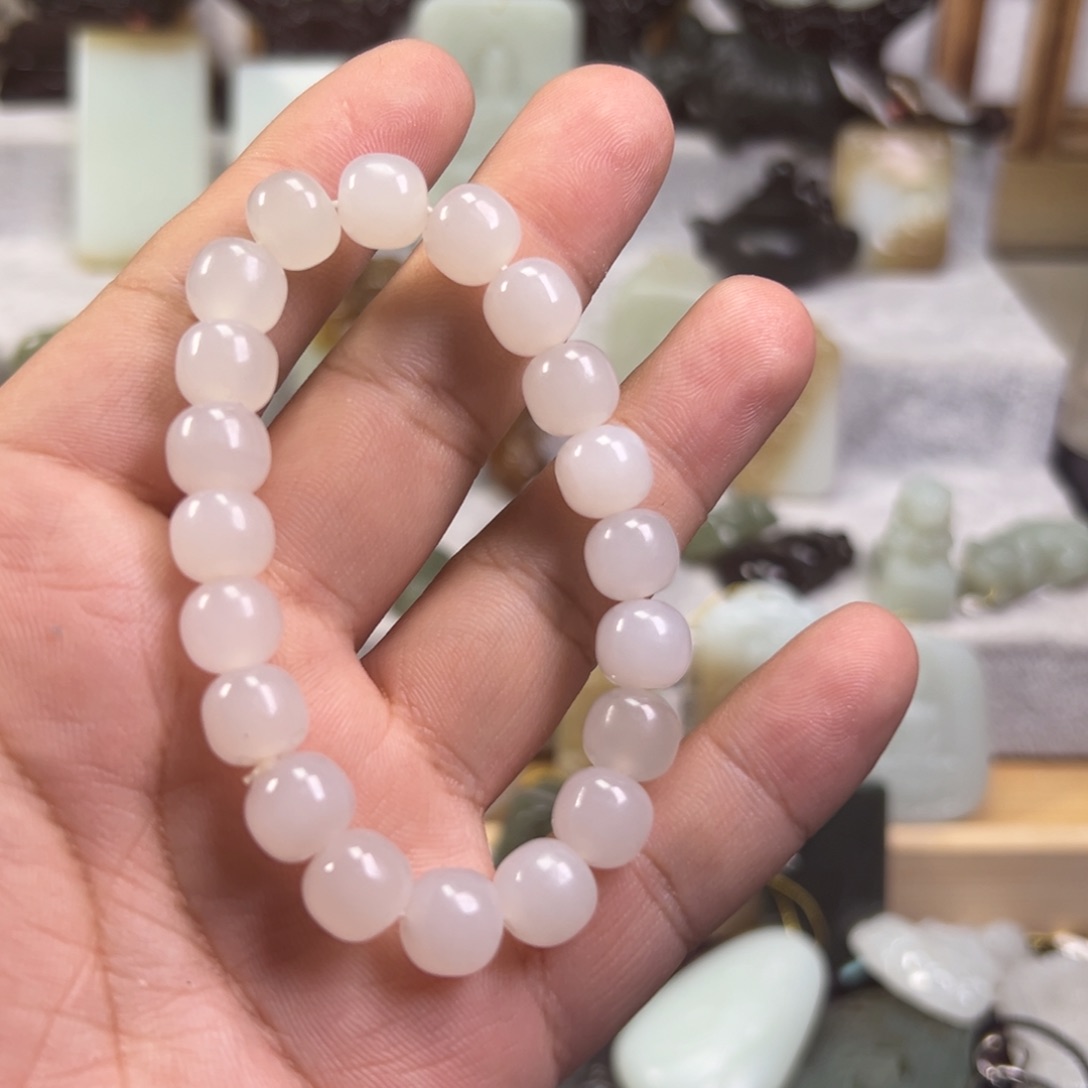 和田玉颈饰未镶嵌