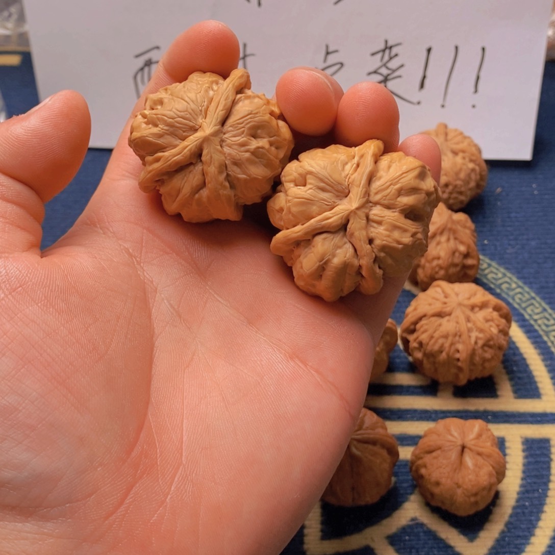 文玩核桃把件文玩核桃40蛙蛙人奔三棱