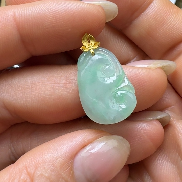 蔷***薇翡翠18K金镶嵌吊坠(不含链)有冰丝纹