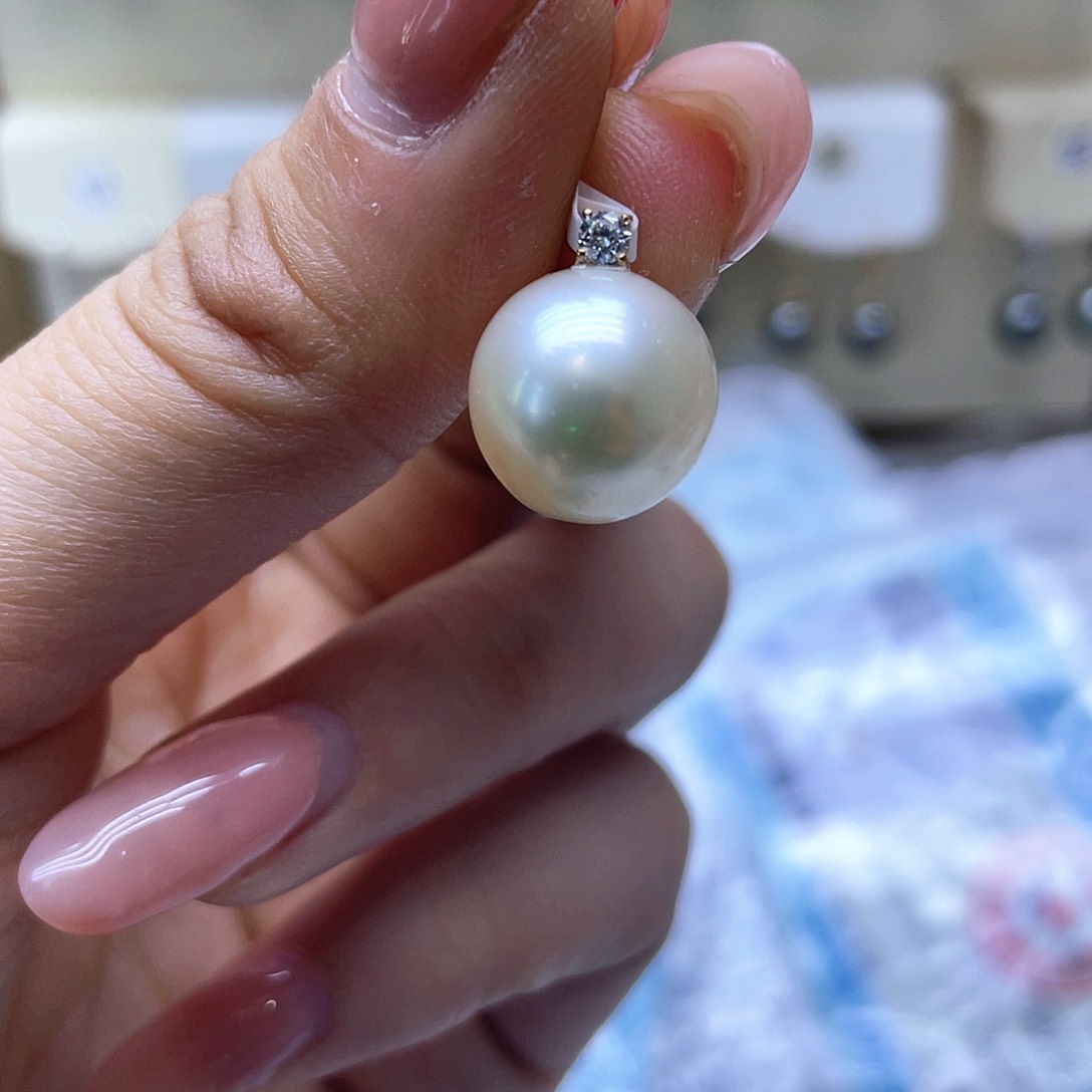 海水珍珠颈饰18K金镶嵌