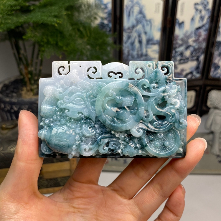 老料飘蓝花八婆八宝图复古龙玉横挂件 天然翡翠A货 