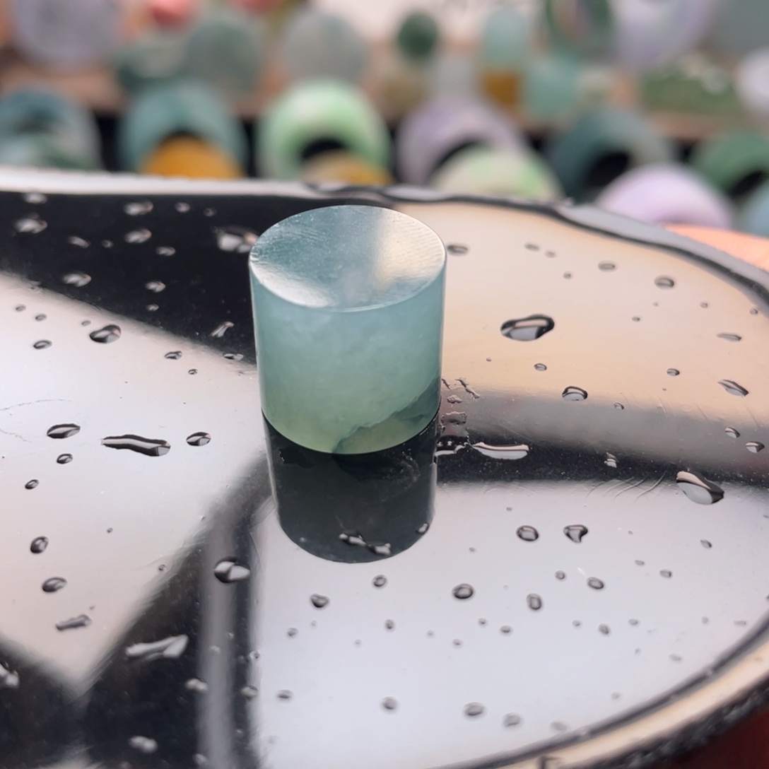 定制翡翠未镶嵌  西湖水戒心