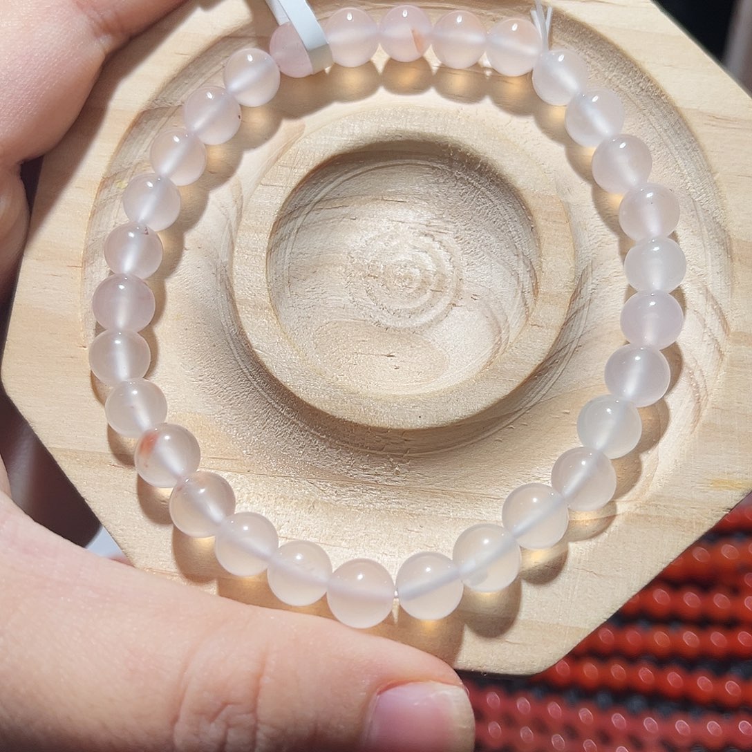 南红玛瑙未镶嵌手链