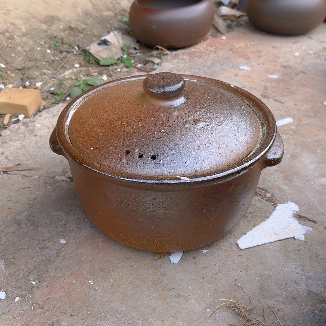 随***！微瑕柴烧砂锅