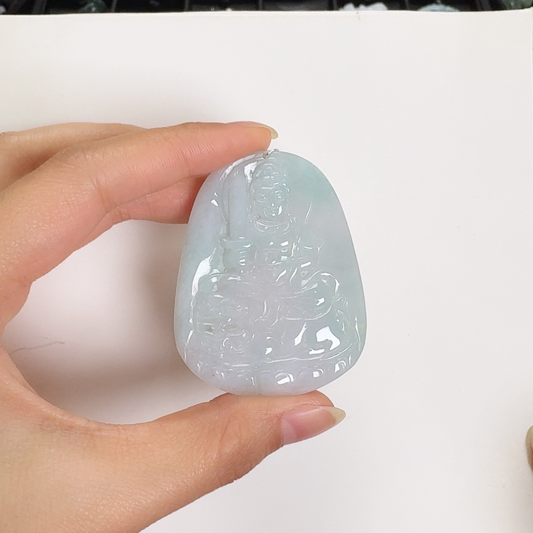 翡翠颈饰未镶嵌与**同文殊菩萨