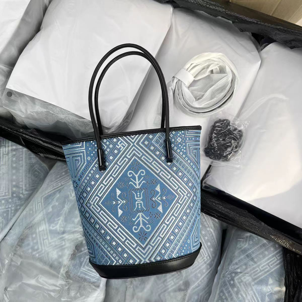 广西壮锦民族风几何图案水桶包单根斜挎包牛仔欧若智性风单肩