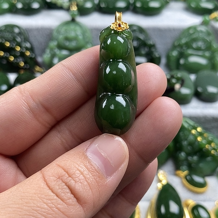 和田玉（碧玉）未镶嵌项链