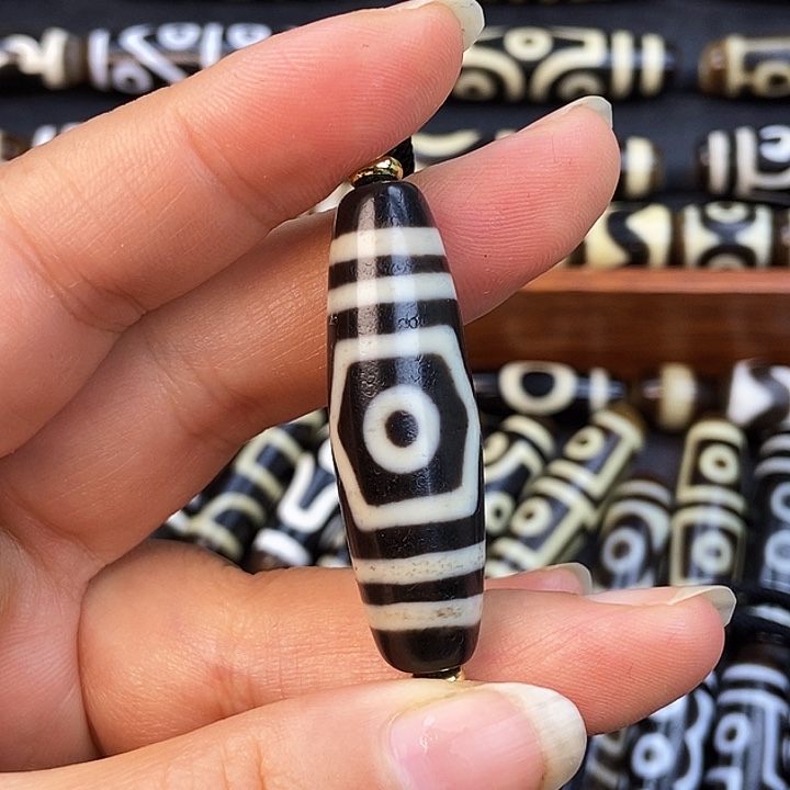 未镶嵌颈饰玛瑙/玉髓