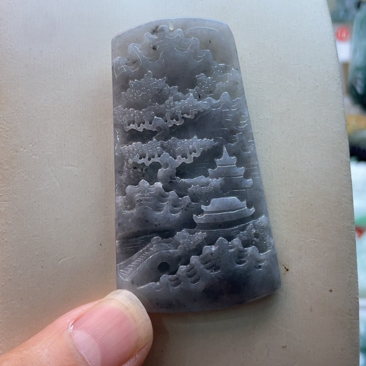 【闪购商品】翡翠未镶嵌颈饰山水