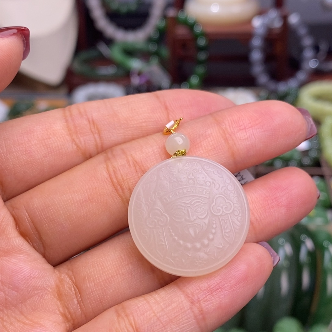 和田玉清货价藕粉金镶扎基未镶嵌