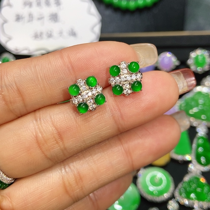 【闪购商品】翡翠耳饰未镶嵌天然翡翠