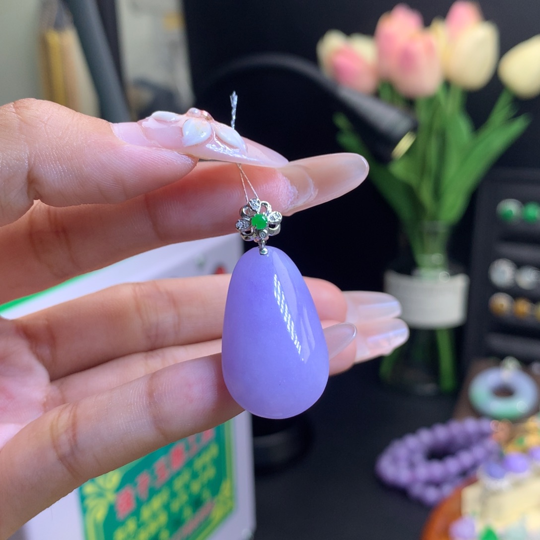 翡翠18K金镶嵌颈饰天然