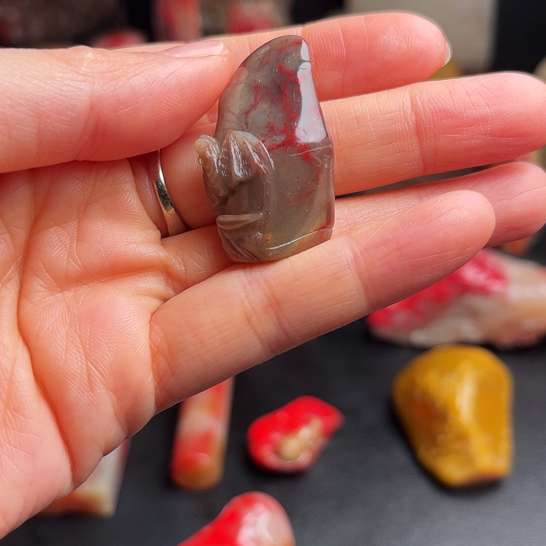 昌化石印石鸡血石随形章