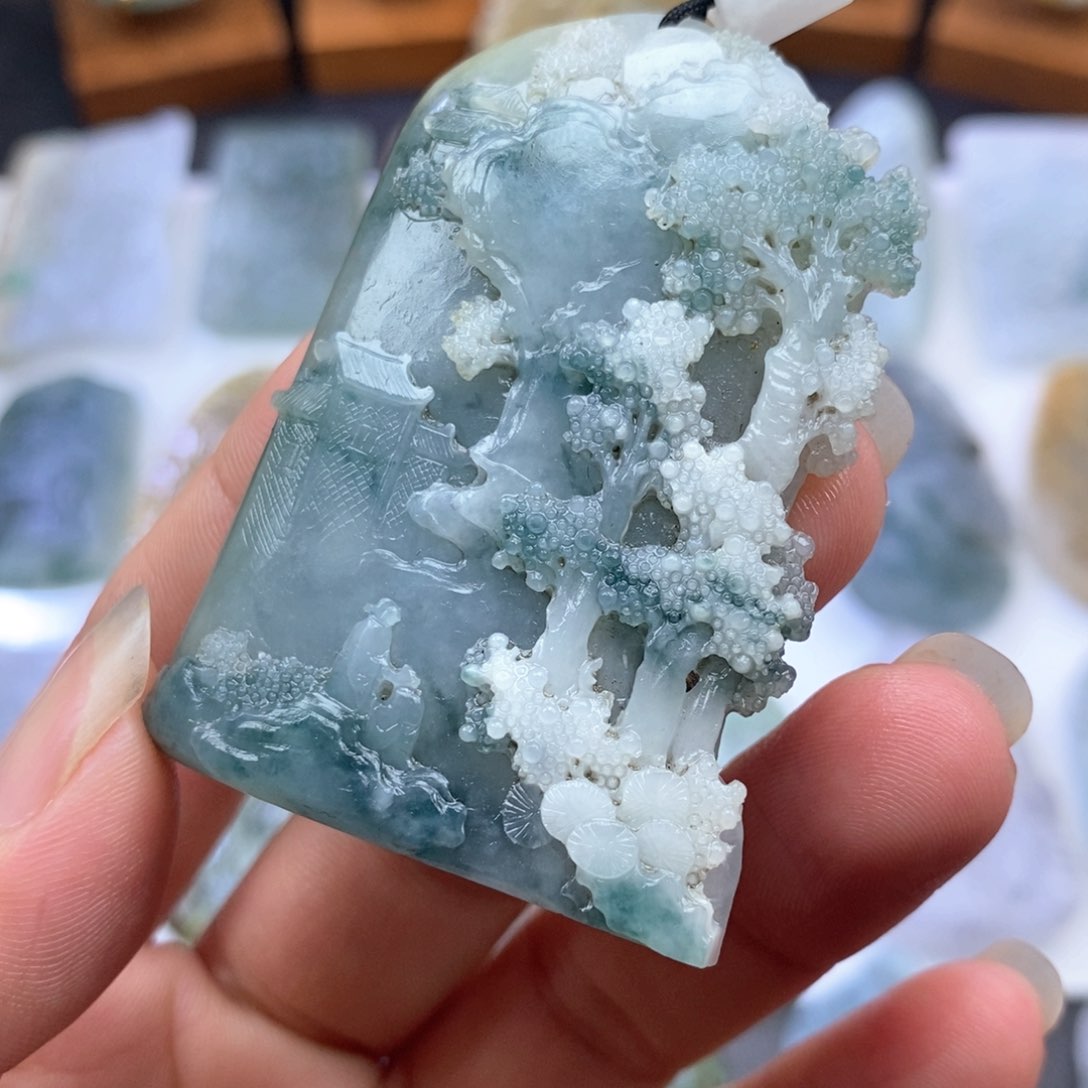 定制翡翠未镶嵌山水