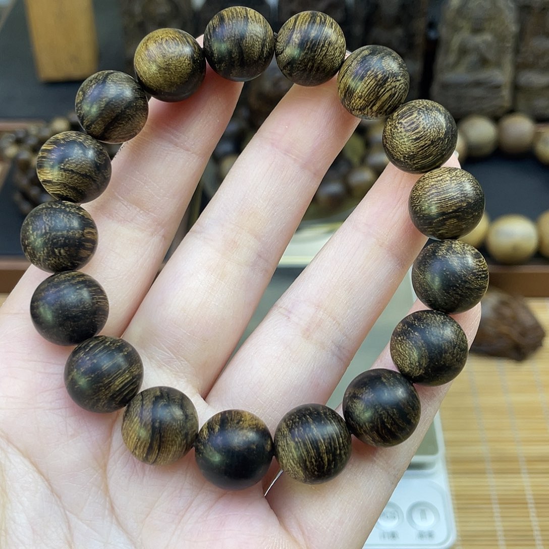 江***乐手串沉香芽庄白奇