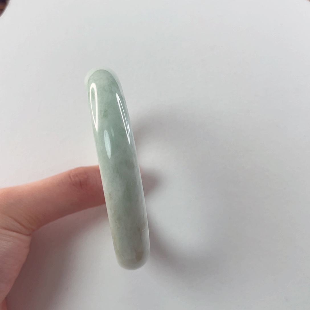 蓝田玉（蛇纹石化大理石玉）手镯未镶嵌值****忆