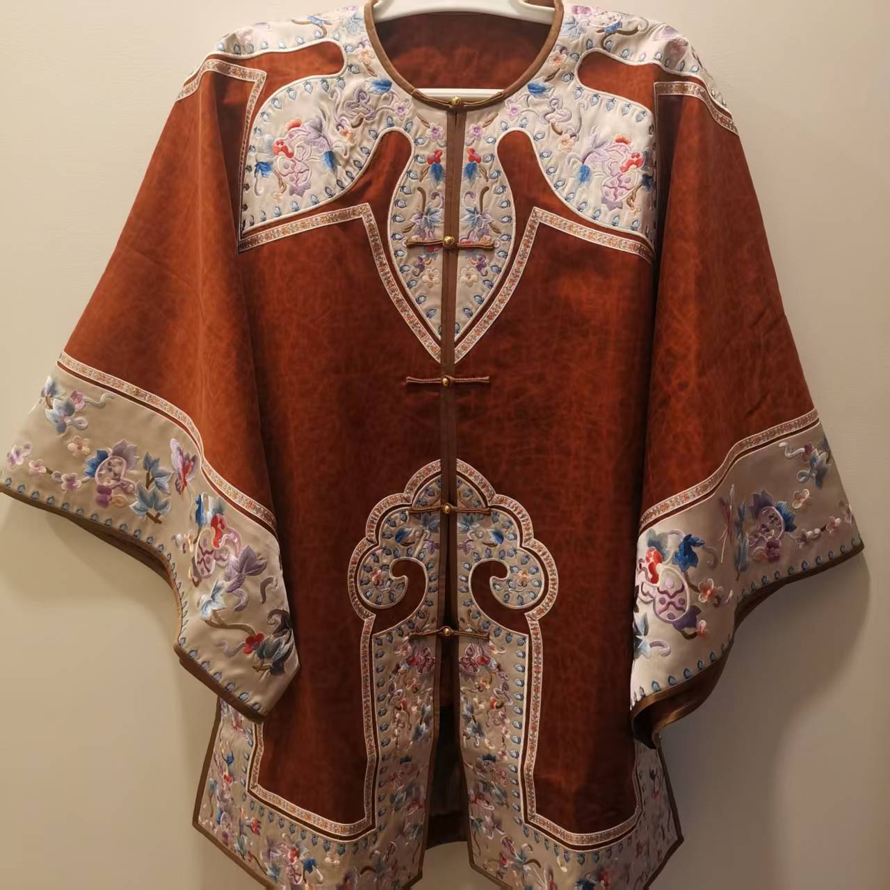 中式复古圆领对襟香云纱龟缎重工上衣