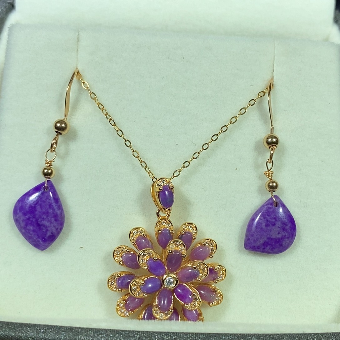 苏纪石（舒俱来）银S925镶嵌南非舒俱来镶嵌太阳花吊坠