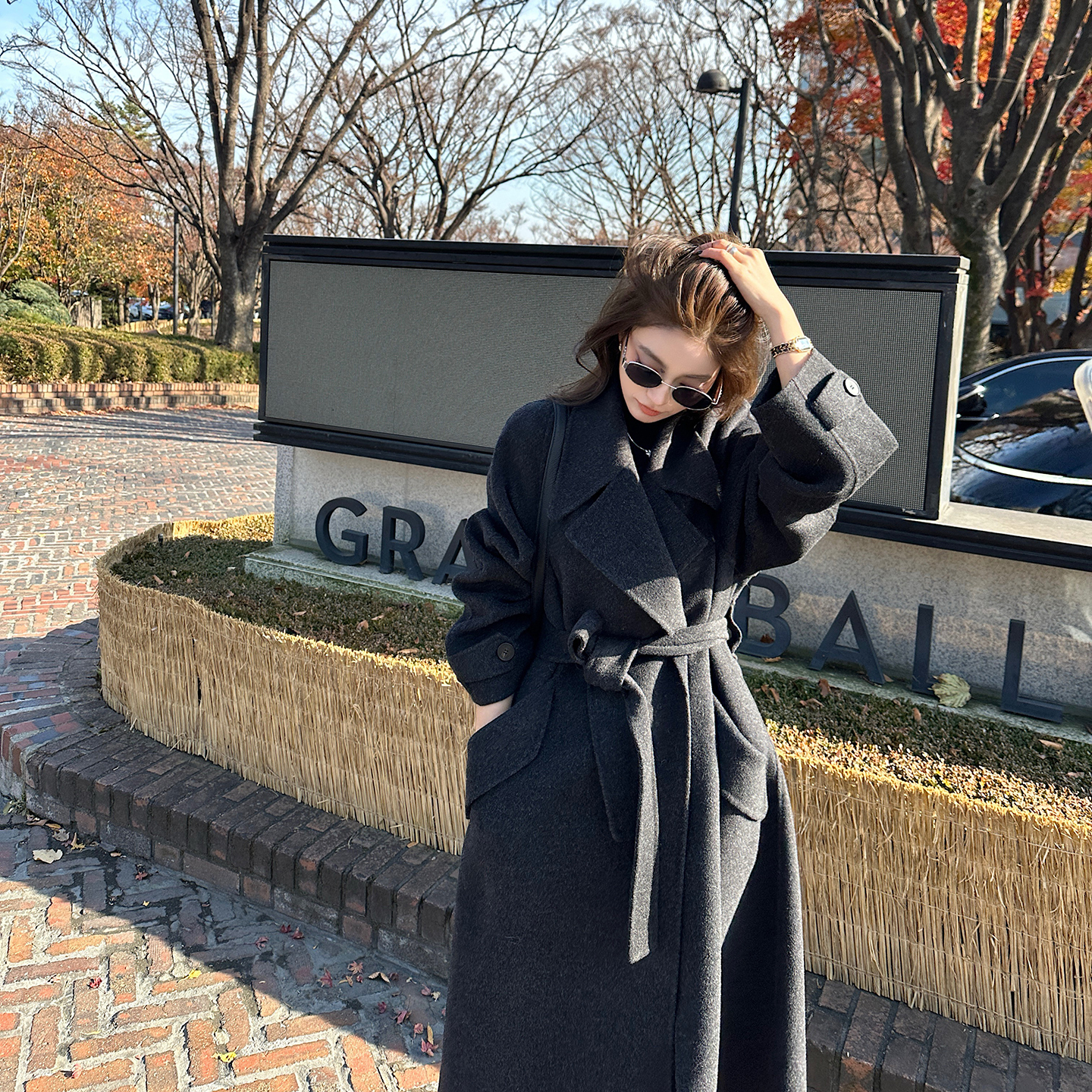 “剧场大衣”重磅立绒90S100羊毛 翻领廓形双面呢长款大衣